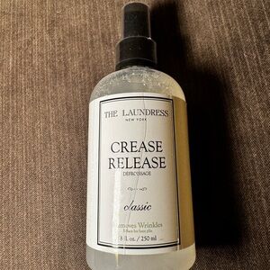 The Laundress Crease Release Classic 8 fl oz 250 ml Non-toxic Removes Wrinkles